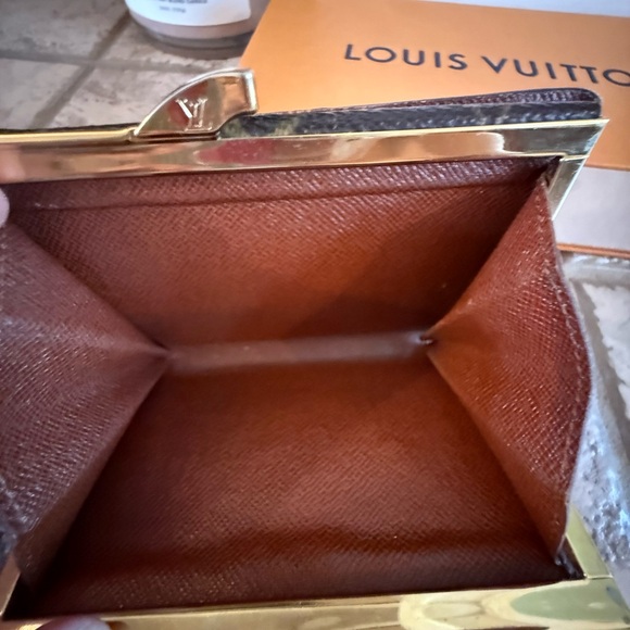 Louis Vuitton kiss lock Portefeuille Viennois canvas Monogram wallet - Picture 6 of 16